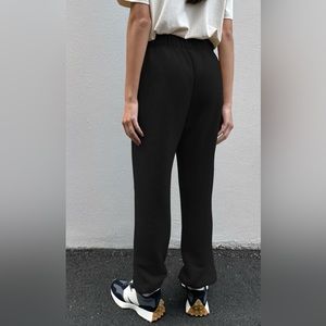 ❌ [SOLD] OAK + FORT Relaxed Fit Jogger